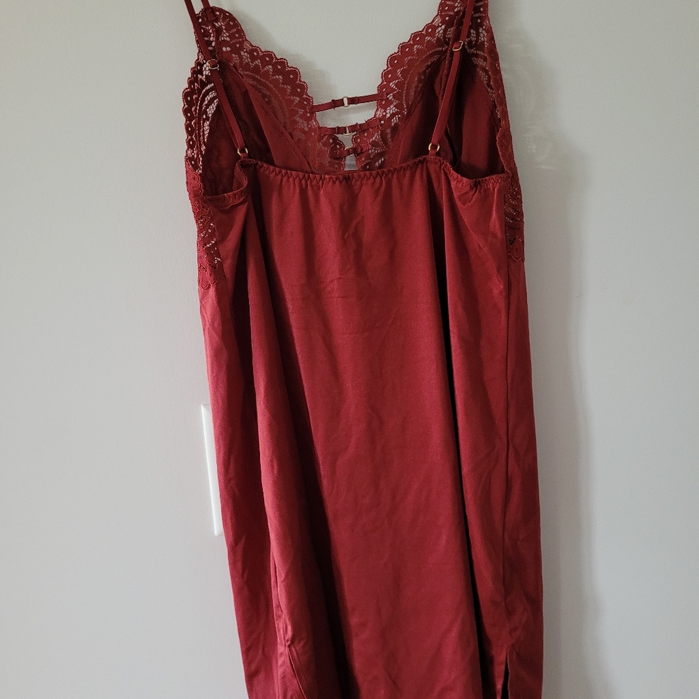 Sleepwear - Picture 2 of 2